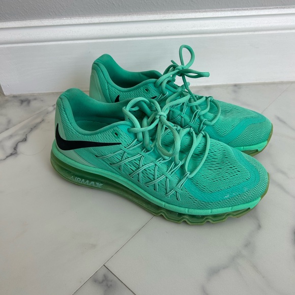 Women’s Nike Air Max Running Shoes Mint Green - Picture 2 of 5